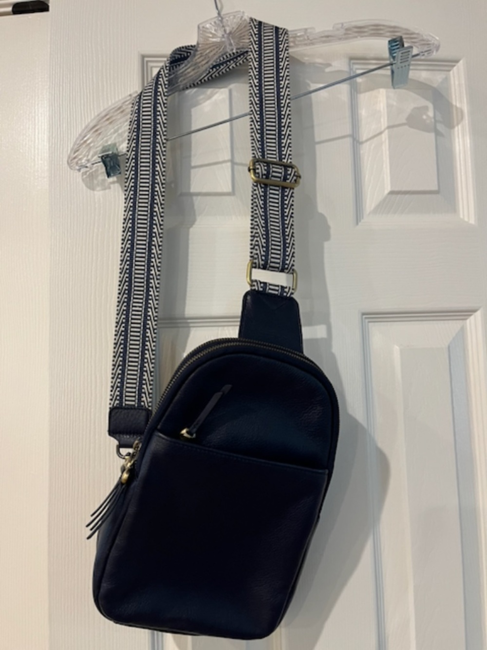 Hobo Cass Sling - Sapphire